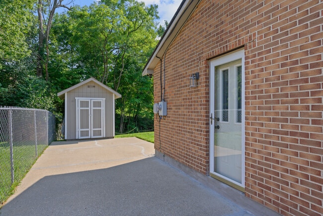 Building Photo - 2987 Jennifer Ct