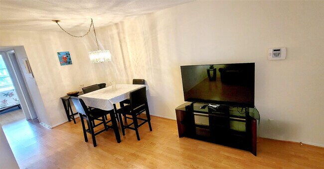 Foto del edificio - 2901 NW 47th Terrace