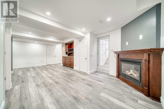 Building Photo - 5 Baybrook Rd