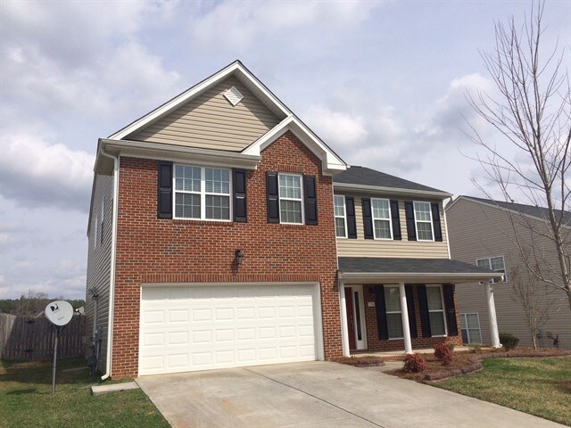 Building Photo - 136 Creeks Edge Court