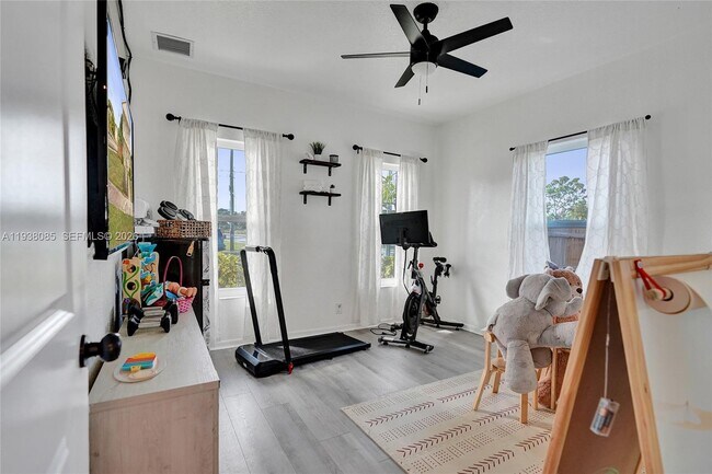 Foto del edificio - 1129 10th St