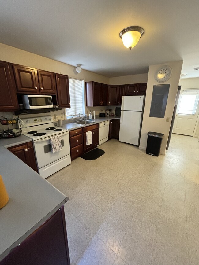 Foto del edificio - 827 Main St