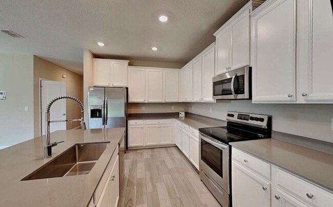 Building Photo - 11240 Oyster Creek Rd