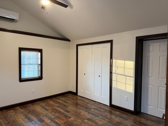 Dormitorio principal - 3409 Main St