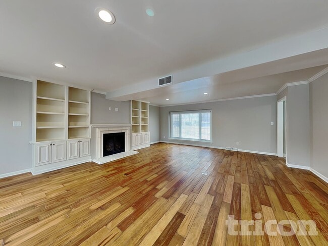 Building Photo - 7035 Montroff Cir