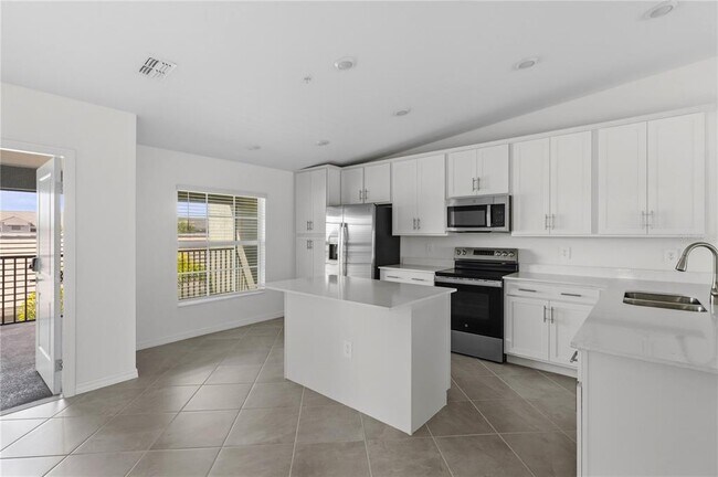 Foto del edificio - 17475 Opal Sand Dr