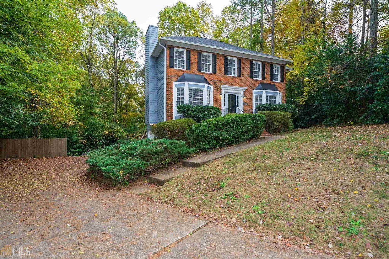 Primary Photo - 4520 Reva Ct NE