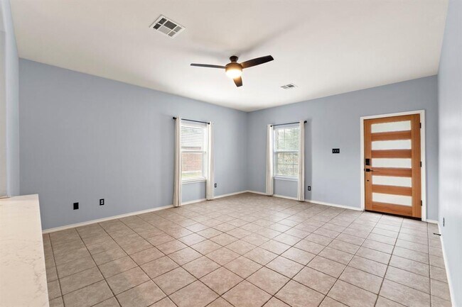 Foto del edificio - 11820 Dunfries Ln