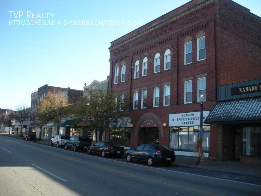 Foto principal - 710 Broadway Ave