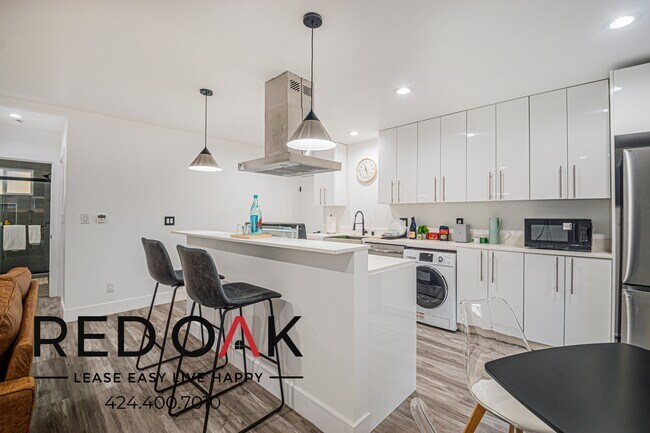 Foto del edificio - 1346 N Fuller Ave