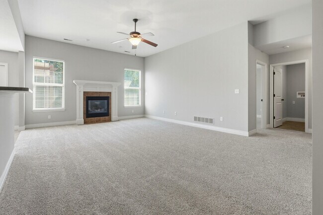 Foto del edificio - 300 Reedsport Ridge