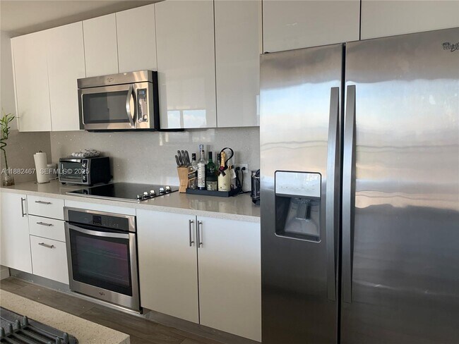 Foto del edificio - 999 SW 1st Ave