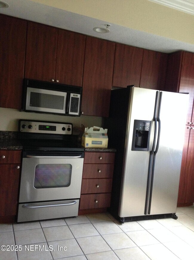 Foto del edificio - 9745 Touchton Rd