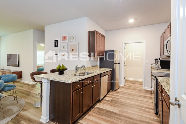 Foto del edificio - 13 Remington Ln