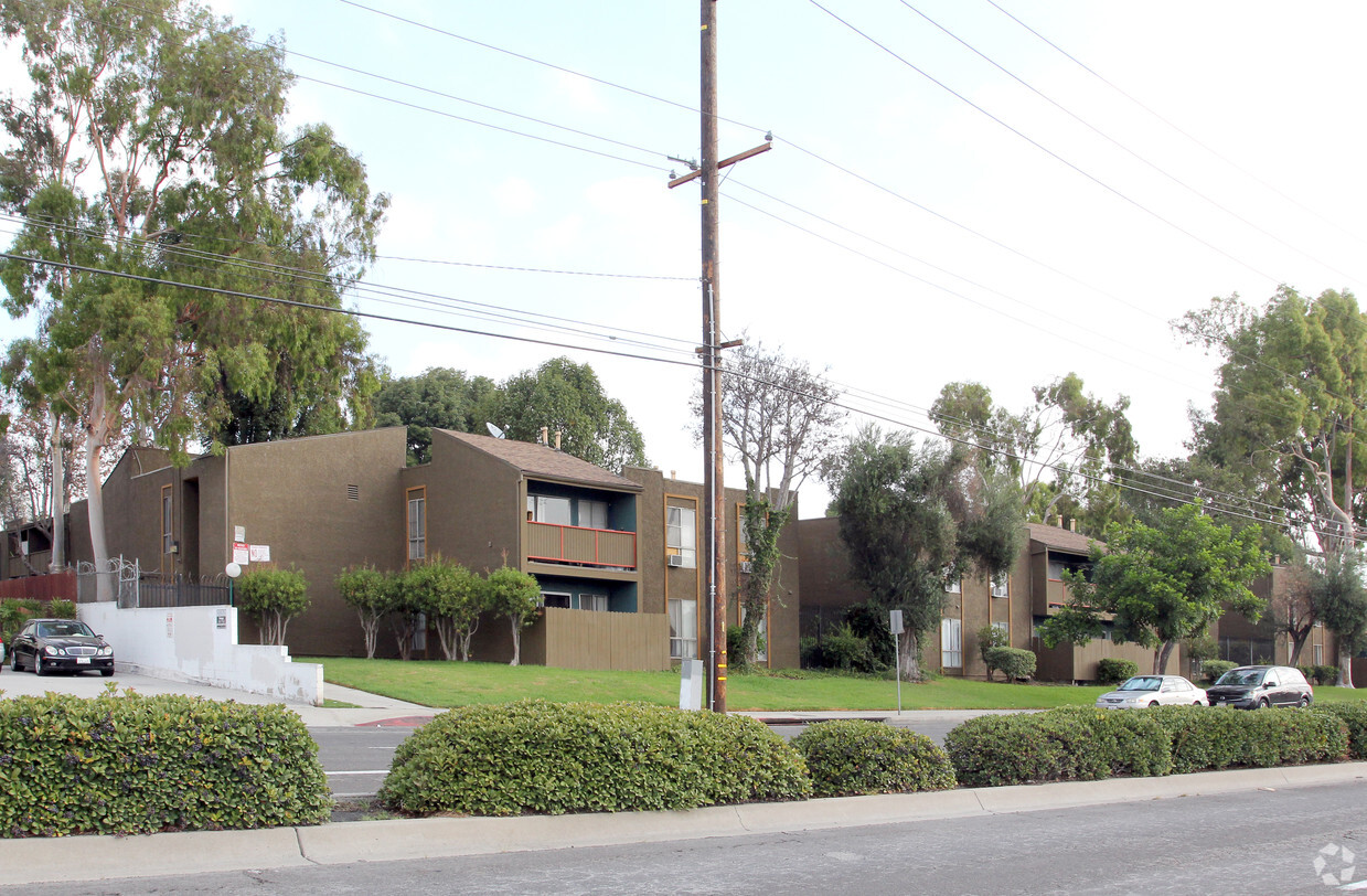 Primary Photo - Carson Apartments