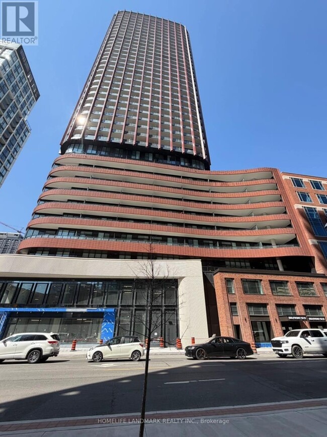 Building Photo - 180 Front St E