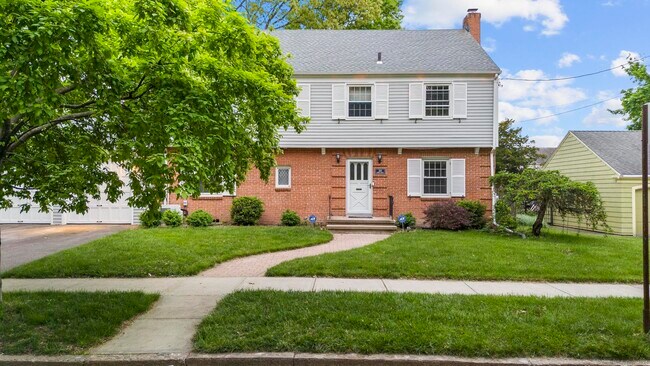 Building Photo - 205 Osborn Ave
