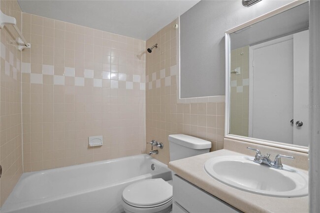 Photo - 554 Orange Dr Apartment