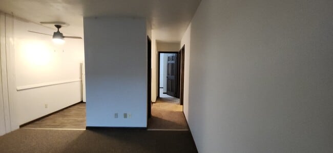 Building Photo - 625 9th St N