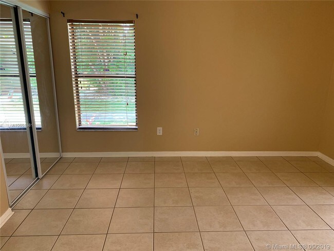 Foto del edificio - 6695 SW 152nd Ct