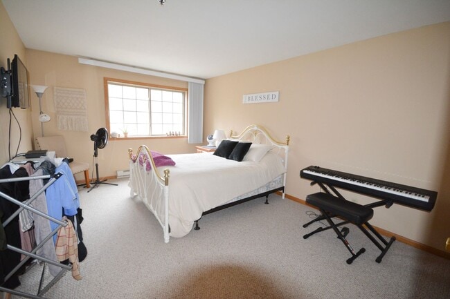 Building Photo - Beautiful 1 Bedroom in Fantastic Area!