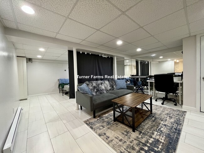 Foto del edificio - 77 Fairfax St