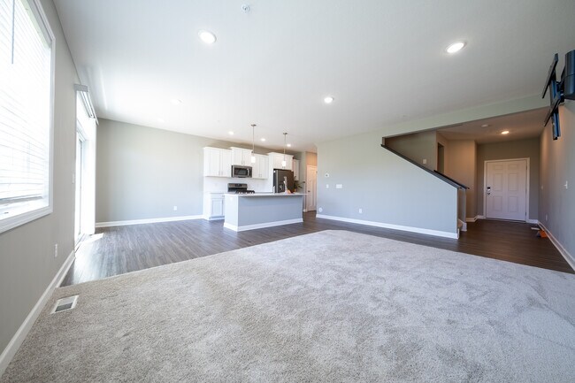 Foto del edificio - 1715 Emerson Ct