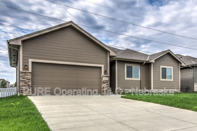 Foto del edificio - 16513 Heather St