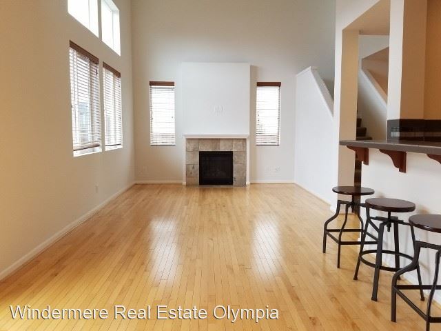 Building Photo - 3 br, 2.5 bath House - 1932 Ridgeview Lp SW
