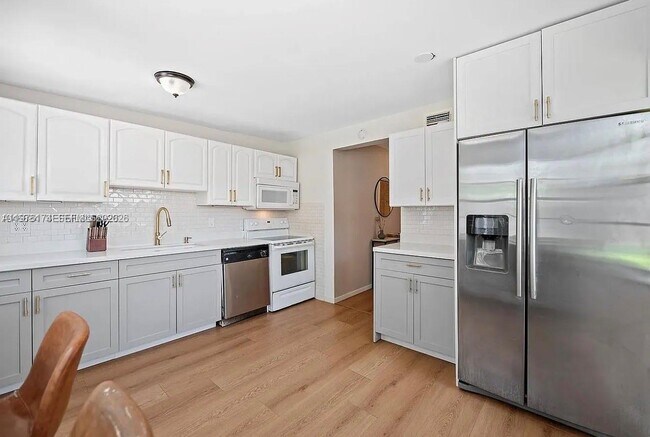 Foto del edificio - 1480 SW 26th Ave