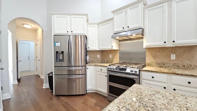 Building Photo - 92 Mozart Ln