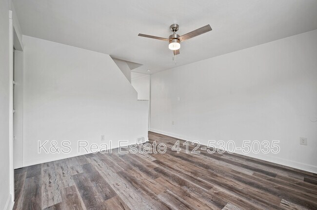 Foto del edificio - 5158 Gloster St