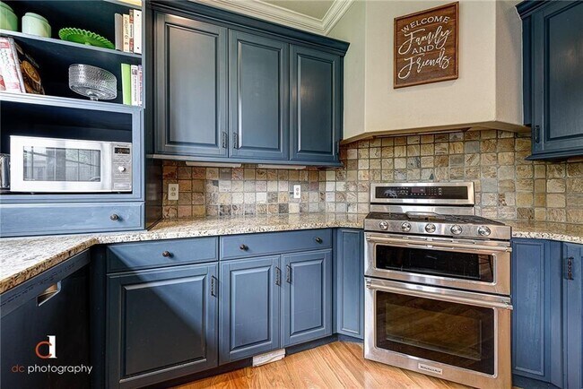 Foto del edificio - 1602 NE Greenbrier Rd
