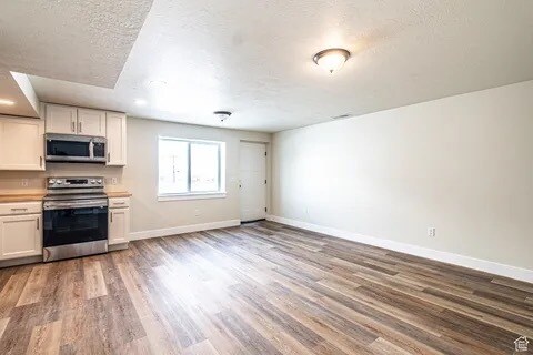 Sala de estar con cocina adjunta - 530 W 900 S