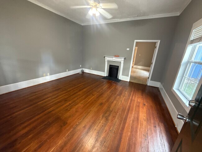 Foto del edificio - 1003 Curran St NW