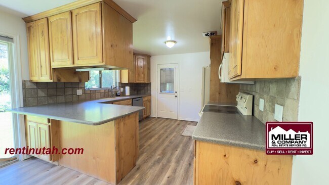 Foto del edificio - Beautiful home in secluded neighborhood!