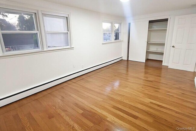 Building Photo - 308 40th St