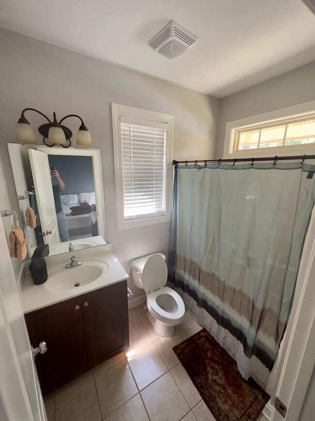 Foto del edificio - Location, Location!