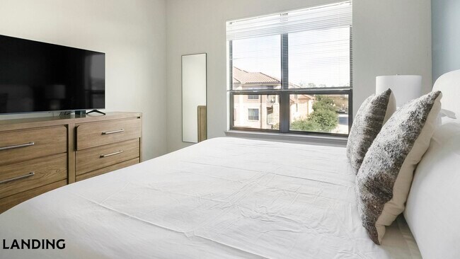 Foto del edificio - 24530 Gosling Rd