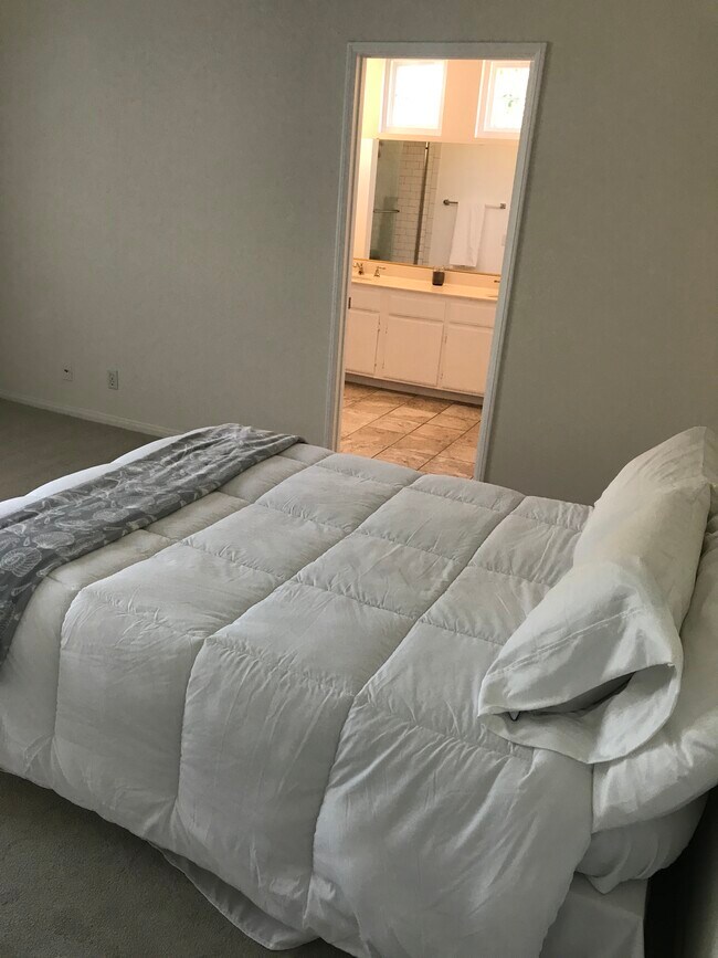 Foto del edificio - 4344 Willow Glen St
