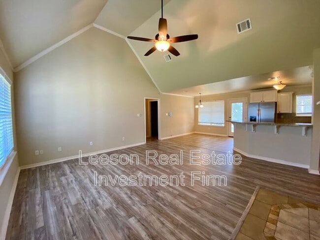 Building Photo - 123 Foxchase Dr