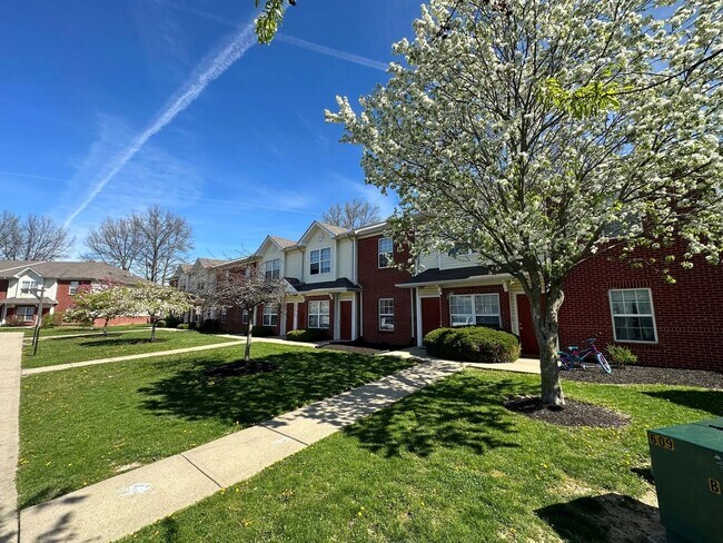 Foto del edificio - 6014 Castleford Dr