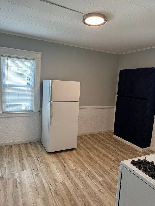 Foto del edificio - Spacious and remodeled 1 bedroom near the ...