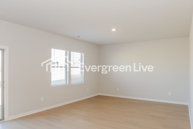 Building Photo - 17753 Denham Cir