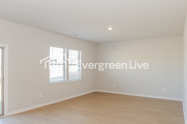 Foto del edificio - 17753 Denham Cir