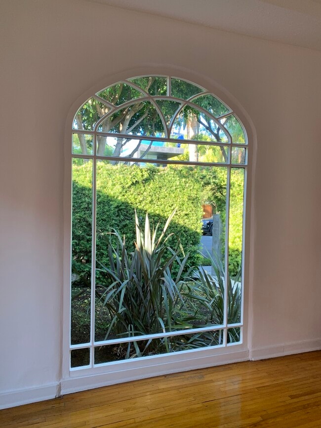 Building Photo - 8714 Rangely Ave