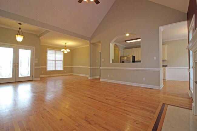 Foto del edificio - Lane Tree