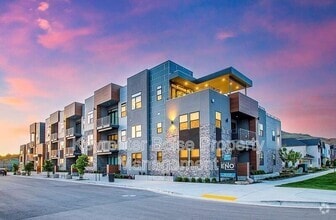Building Photo - 3850 E Haystack St