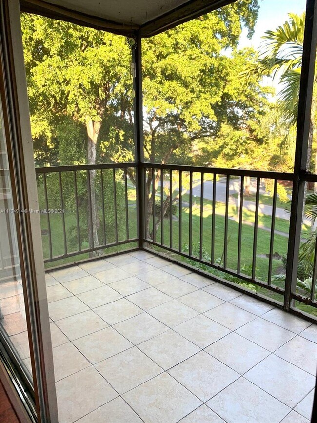 Foto del edificio - 7000 NW 17th St