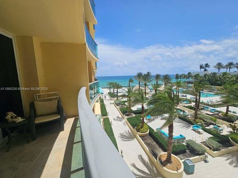 Foto principal - 2501 S Ocean Dr